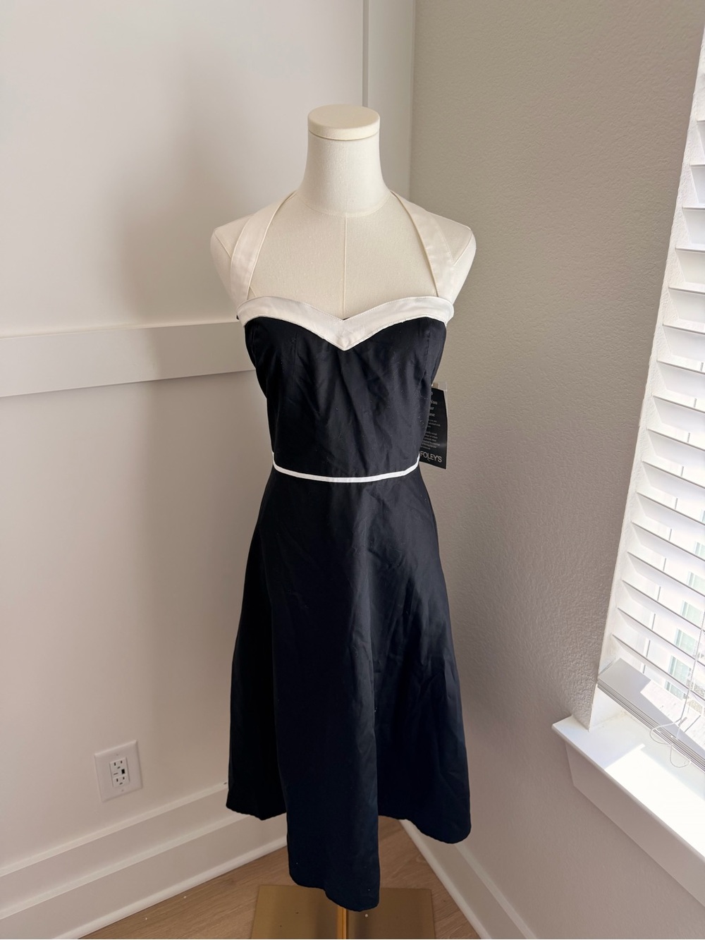 NWT Amanda Smith Retro Black & White Halter Midi Dress – Size 12